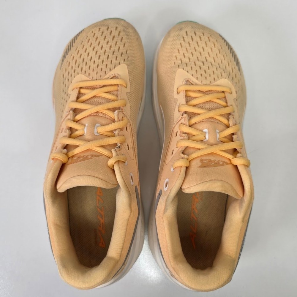 Altra Via Olympus Women's Sz 9.5 Running‎ Shoes Peach Trail Max Cushion - Picture 8 of 13